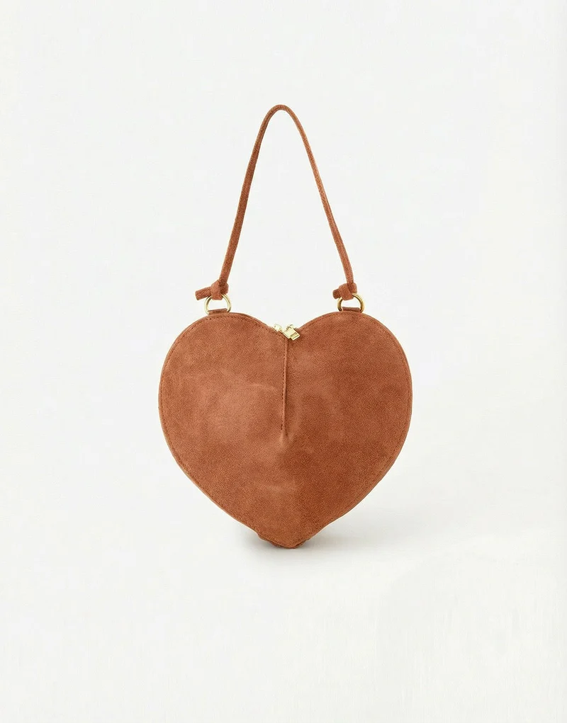 Camel Hart - Tas