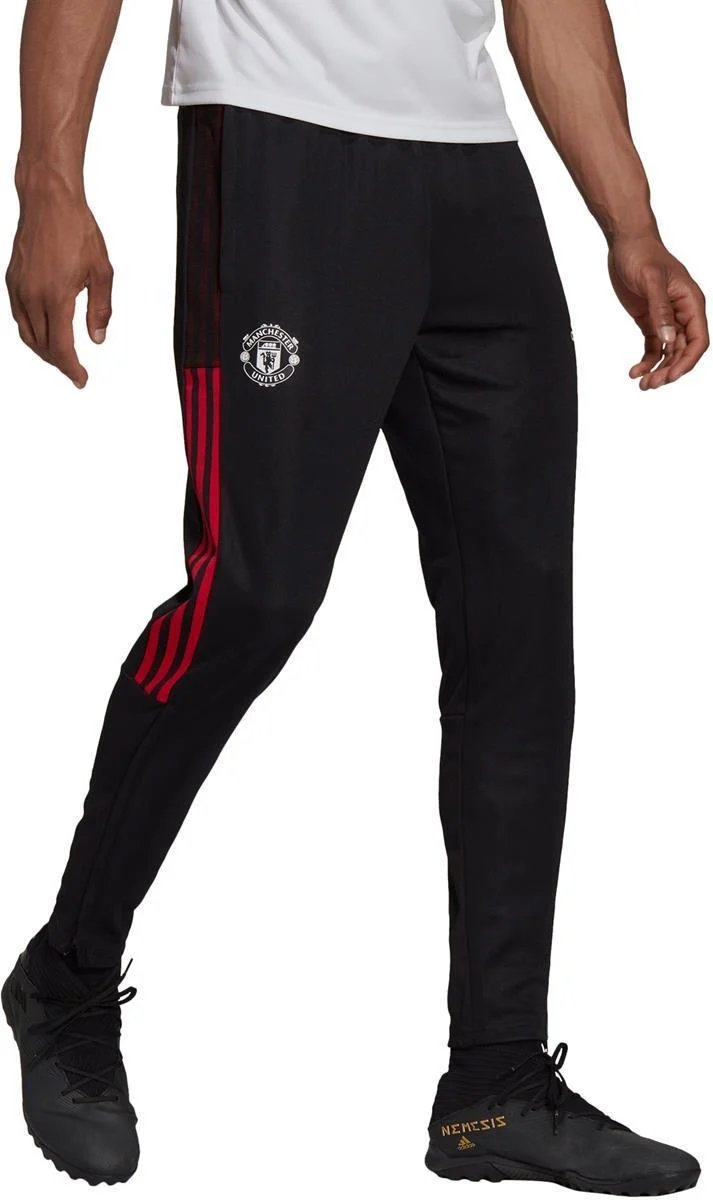 Mufc Tr Pnt